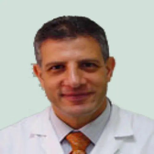 د. محمد عبد الرحمن كامل اخصائي في الأنف والاذن والحنجرة