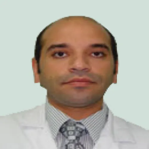 د. هشام سلام اخصائي في طب اسنان