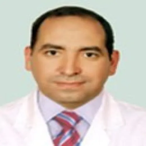 د. اسلام رمضان اخصائي في طب عيون