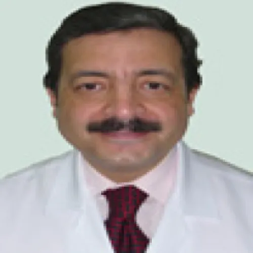 د. هشام ابو حسين اخصائي في طب عيون