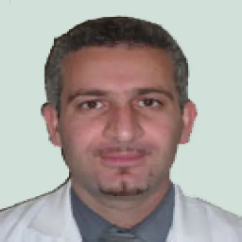 الدكتور اسامة المشني اخصائي في طب عيون