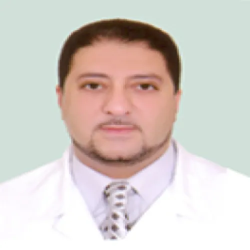 د. طارق السوقى اخصائي في طب اسنان