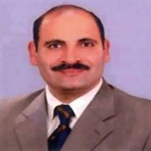 د. خالد امام اخصائي في طب عيون