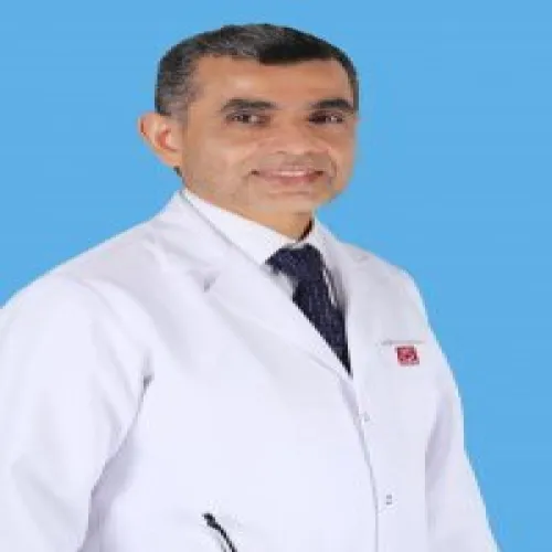 د. محمد هشام علي اخصائي في طب عيون