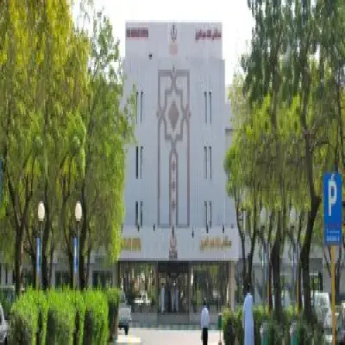 مستشفى الملك عبد العزيز اخصائي في 