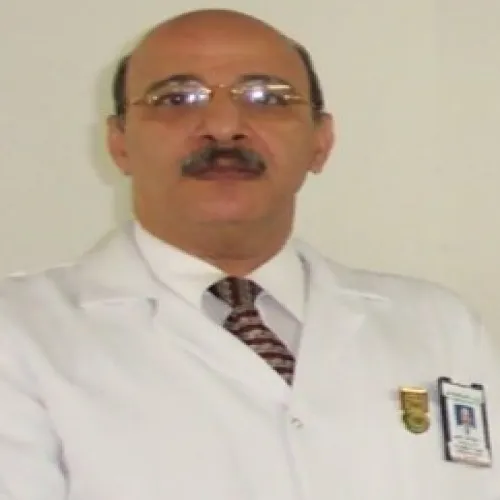 الدكتور اسامه نجدي اخصائي في طب اسنان
