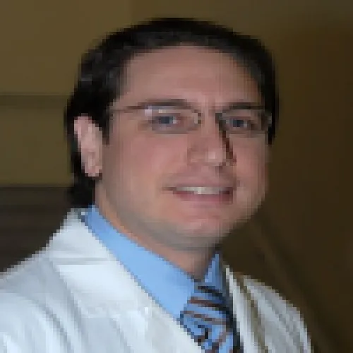 الدكتور عبد الرحمن الكنج اخصائي في امراض الدم والاورام
