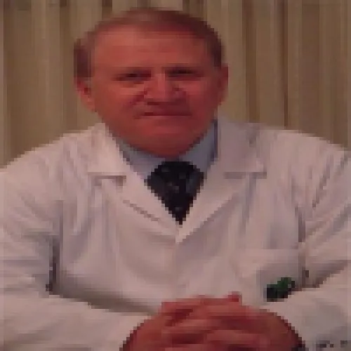 الدكتور احمد رياض شققي اخصائي في تخدير وانعاش