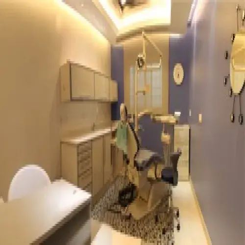 ابتسامتك لطب الاسنان اخصائي في طب اسنان