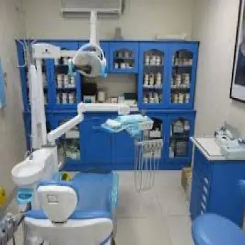 مستوصف الرايه الطبي اخصائي في 