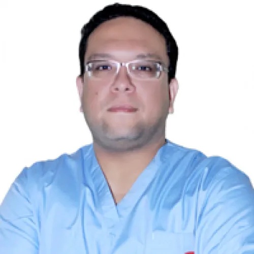 د. خالد محمد الشربيني الهلالي اخصائي في تجميلية