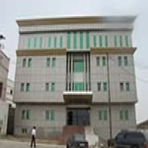 مستوصف عبدالله ال مزهر اخصائي في 