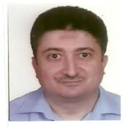 د. بشار ابو حجلة اخصائي في طب عيون