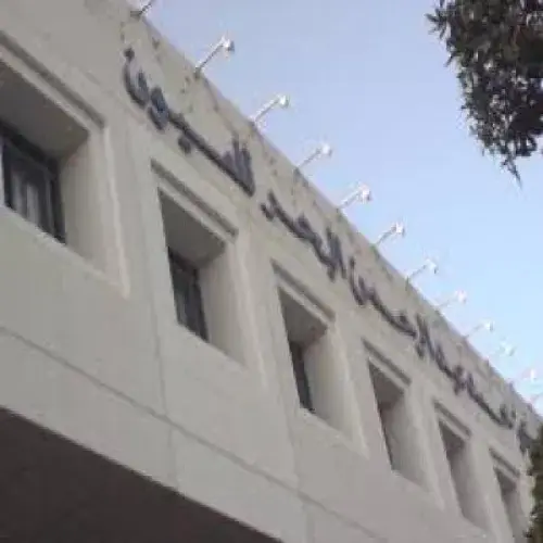 مركز البحر للعيون اخصائي في 