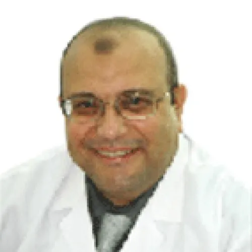د. محمود زكي اخصائي في باطنية