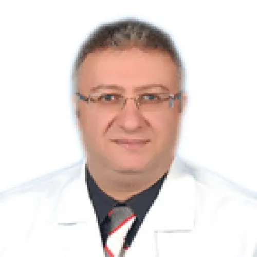 د. اشرف علي الشوربجي اخصائي في القلب والاوعية الدموية
