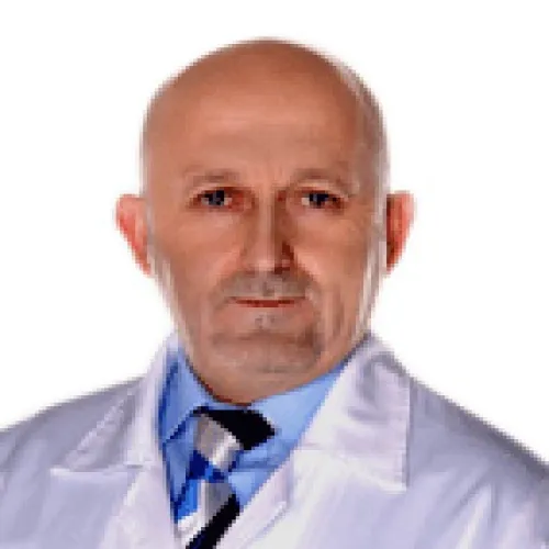 د. محمد حلاق اخصائي في طب اسنان