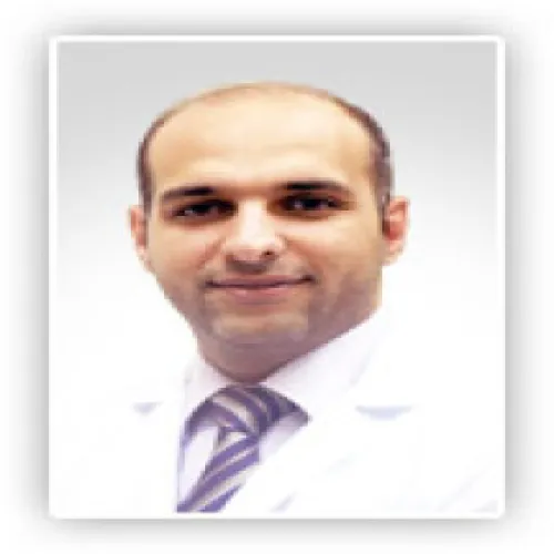 د. ناصر زامل اخصائي في طب عام