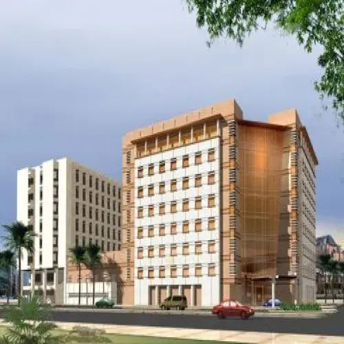 المستشفى الوطني اخصائي في 