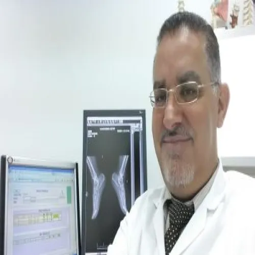 الدكتور طاهر عضيبات اخصائي في جراحة العظام والمفاصل