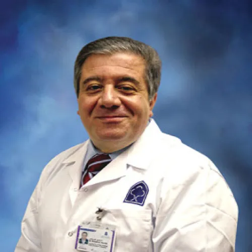 د. حسين يونس اخصائي في القلب والاوعية الدموية