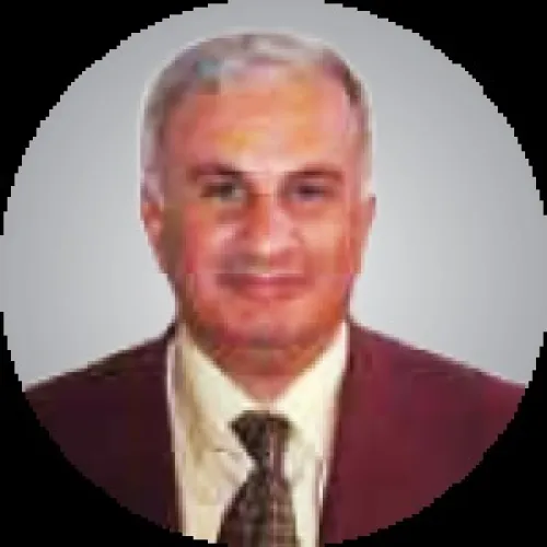 الدكتور سمير عويس اخصائي في الجهاز الهضمي والكبد