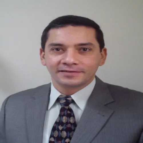 الدكتور محمود ناجي اخصائي في جراحة العظام والمفاصل