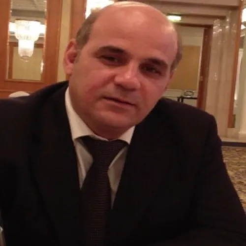الدكتور ماجد محمود ابوخشوم اخصائي في الجلدية والتناسلية