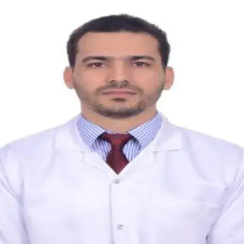 د. اياد صالح صالح اخصائي في جراحة الفك والأسنان