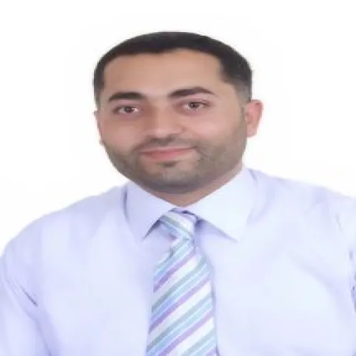 د. محمد غنام اخصائي في باطنية