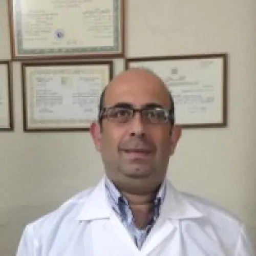 الدكتور محمد سامر شحرور اخصائي في جراحة الفك والأسنان