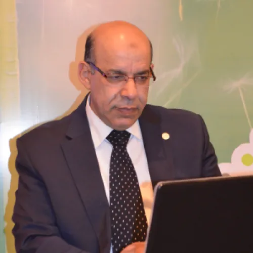 الدكتور محمد الاتربي اخصائي في الحساسية والمناعة 