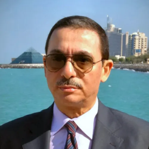 الدكتور احمد بدر الدين اخصائي في نسائية وتوليد