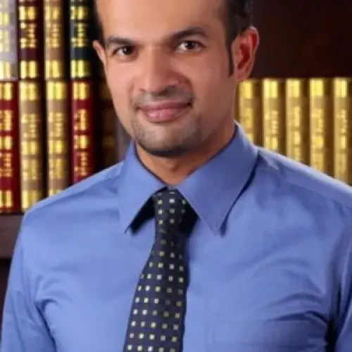 الدكتور خالد قريب