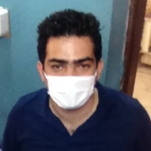 الدكتور محمد هشام محمد علي اخصائي في جراحة الفك والأسنان