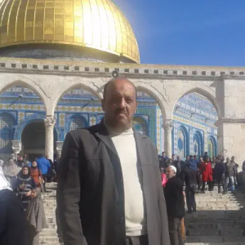 الدكتور منذر محمد يوسف ابوسرية
