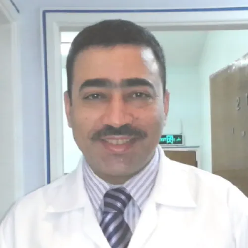 الدكتور محمد مصطفى ربيع اخصائي في طب عام