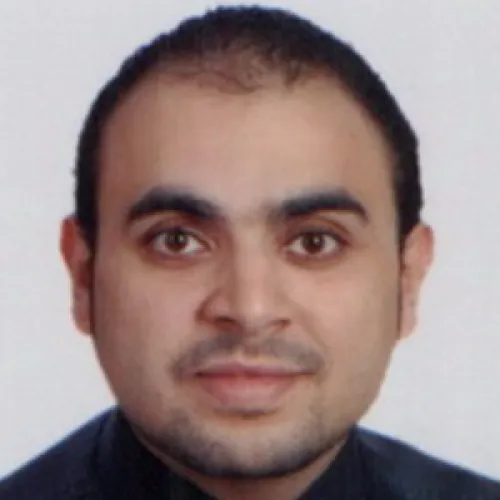الدكتور احمد تكشام اخصائي في طب عام