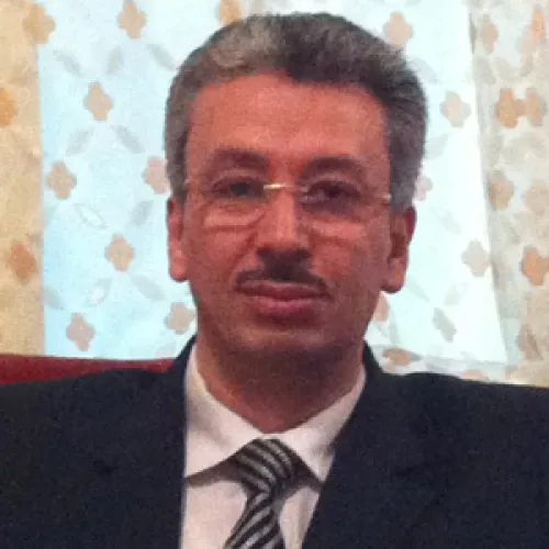 الدكتور عماد الدين بركات اخصائي في باطنية