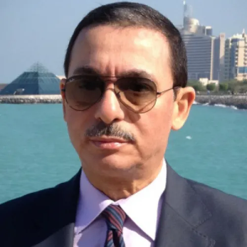 الدكتور احمد بدر الدين اخصائي في نسائية وتوليد