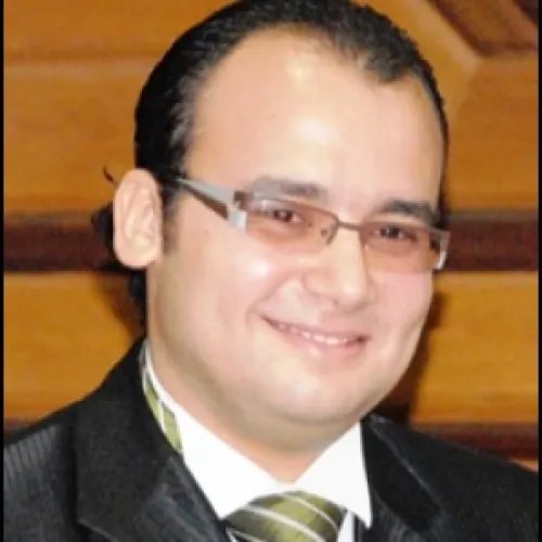 الدكتور فيصل عبدالكريم اخصائي في جراحة عامة