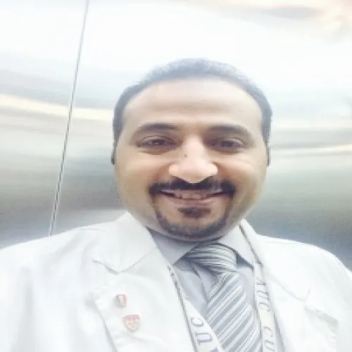الدكتور عادل احمد العماري اخصائي في جراحة الكلى والمسالك البولية والذكورة والعقم