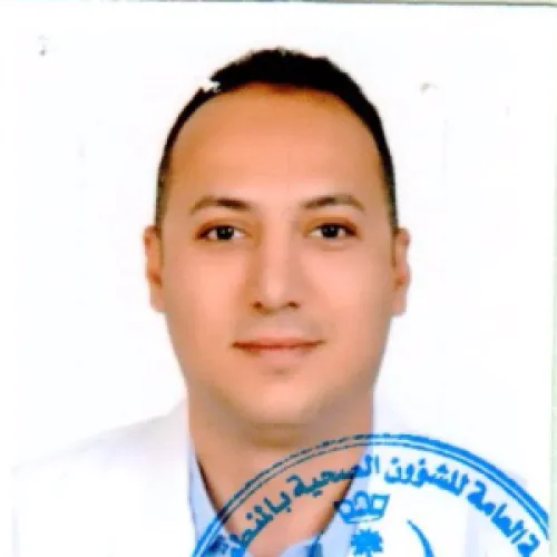 الدكتور احمد سليمان اخصائي في جراحة تجميلية