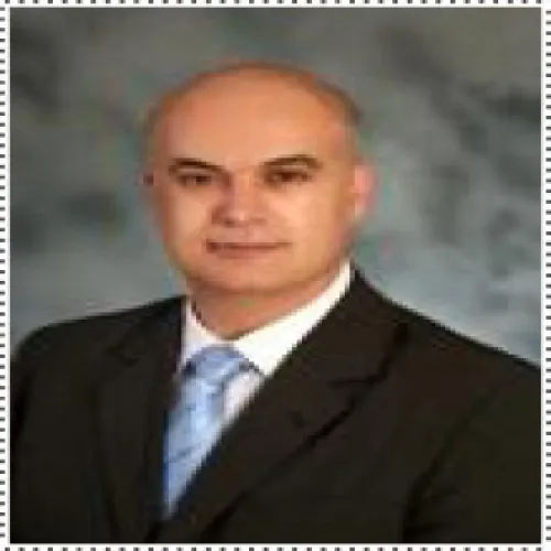الدكتور اسامة بدران اخصائي في نسائية وتوليد