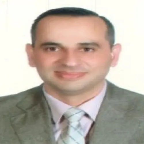 الدكتور خالد الكردي اخصائي في طوارىء
