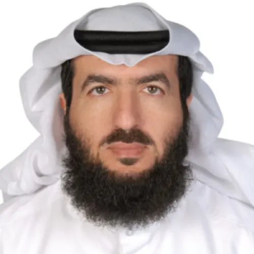 الدكتور عبدالفتاح شفيع اخصائي في طب عيون