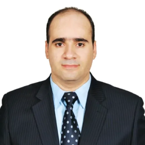 الدكتور ابراهيم خليفة اخصائي في جراحة الأوعية الدموية