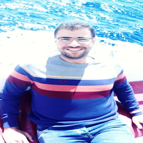 الدكتور محمد الامين عبد الحميد اخصائي في طب اسنان