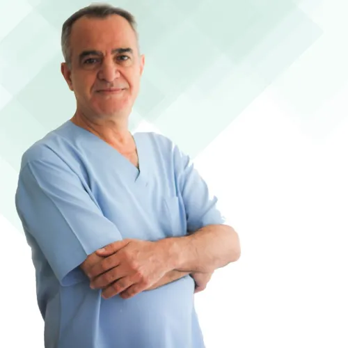 الدكتور غسان ابوحمدان اخصائي في طب اسنان