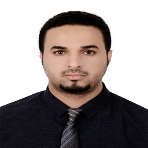 الدكتور ابراهيم حسين اخصائي في طب عام